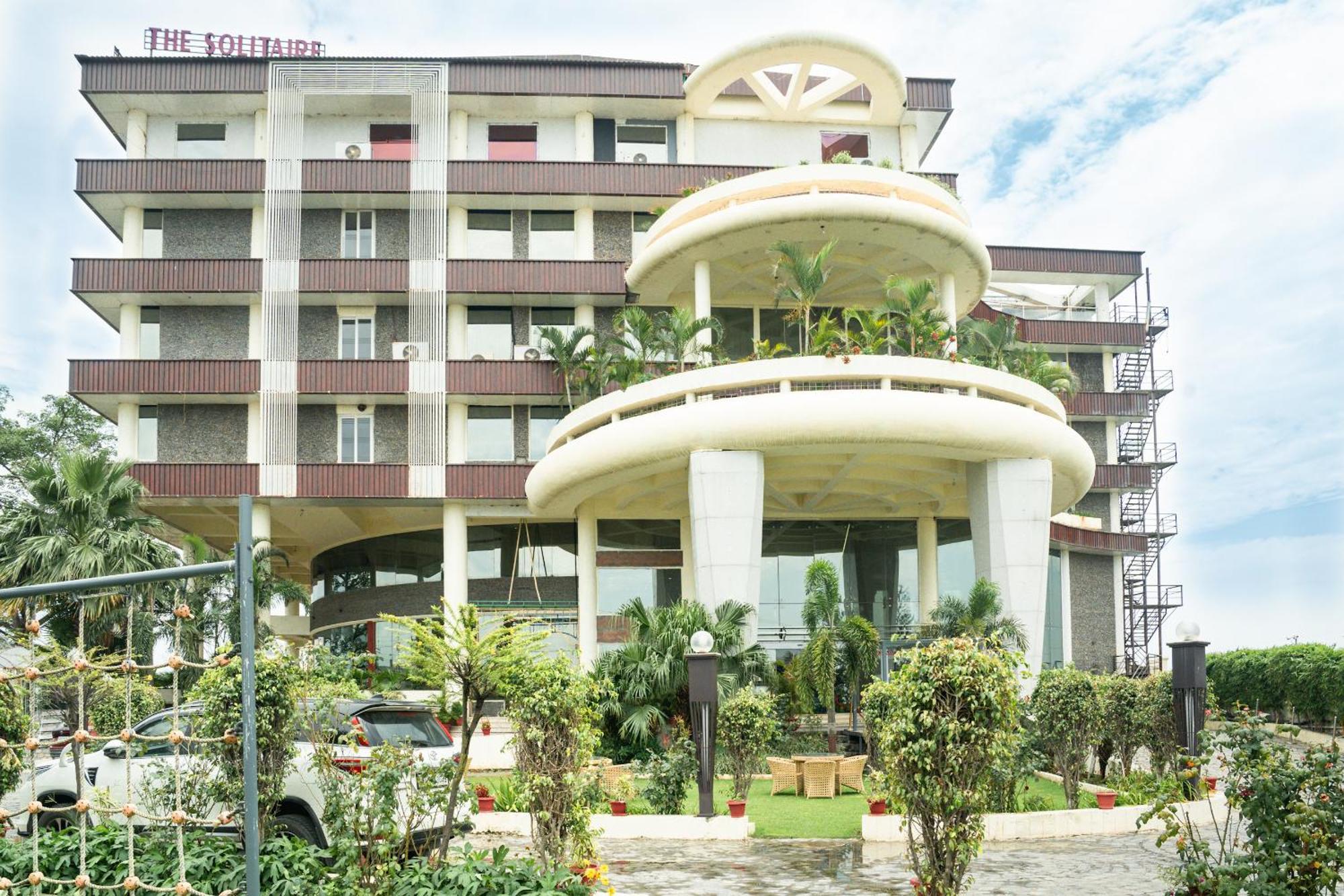 The Solitaire Dehradun Buitenkant foto